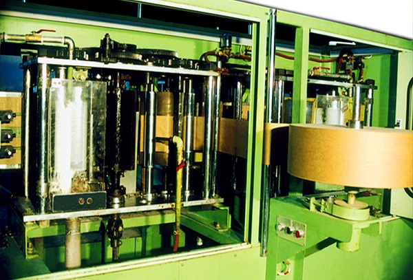 哪些因素會影響閥口袋制袋機(jī)熱封效果